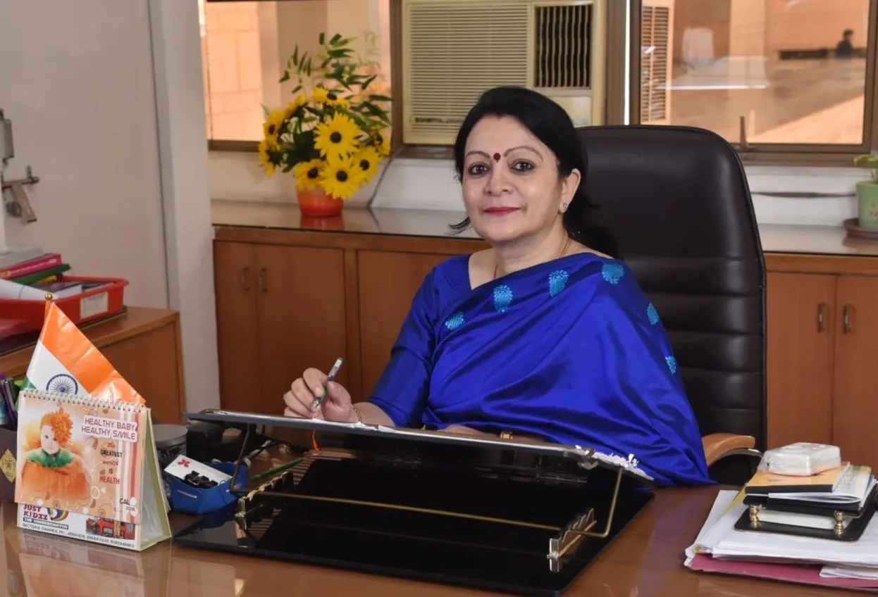 Ms. Poonam Jha, Principal, PIS Gowdavalli